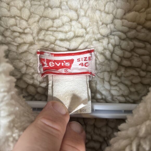 Vintage Levi’s Type 3 Trucker Jacket Sherpa Lined Distressed Size 40 Grunge - Picture 8 of 16